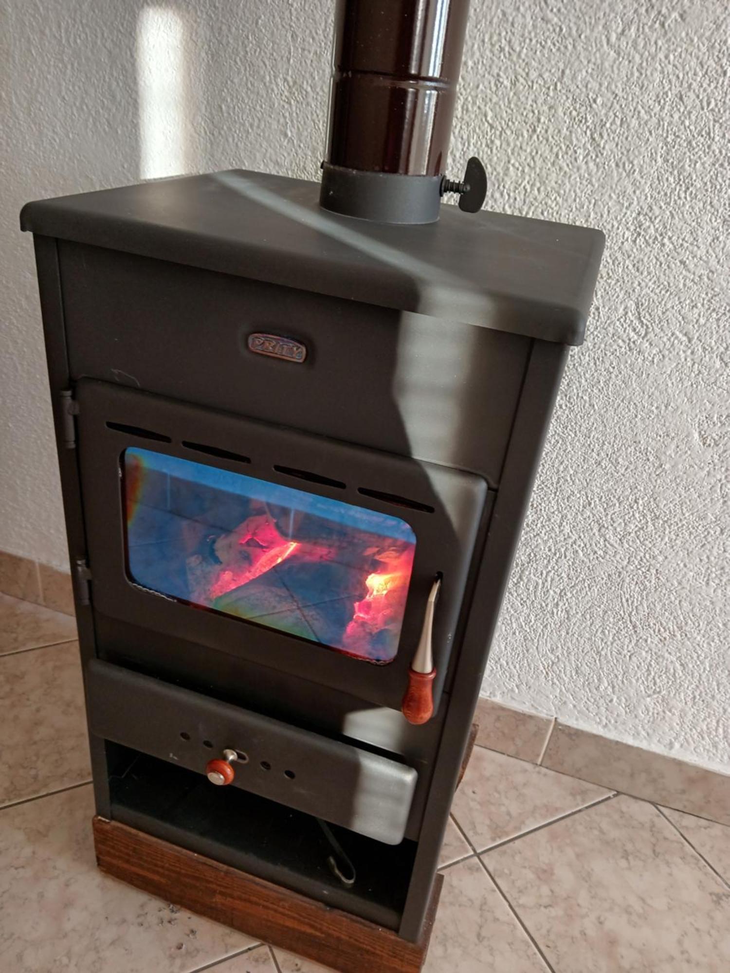 Apartman Pavelic Lovinac  Buitenkant foto