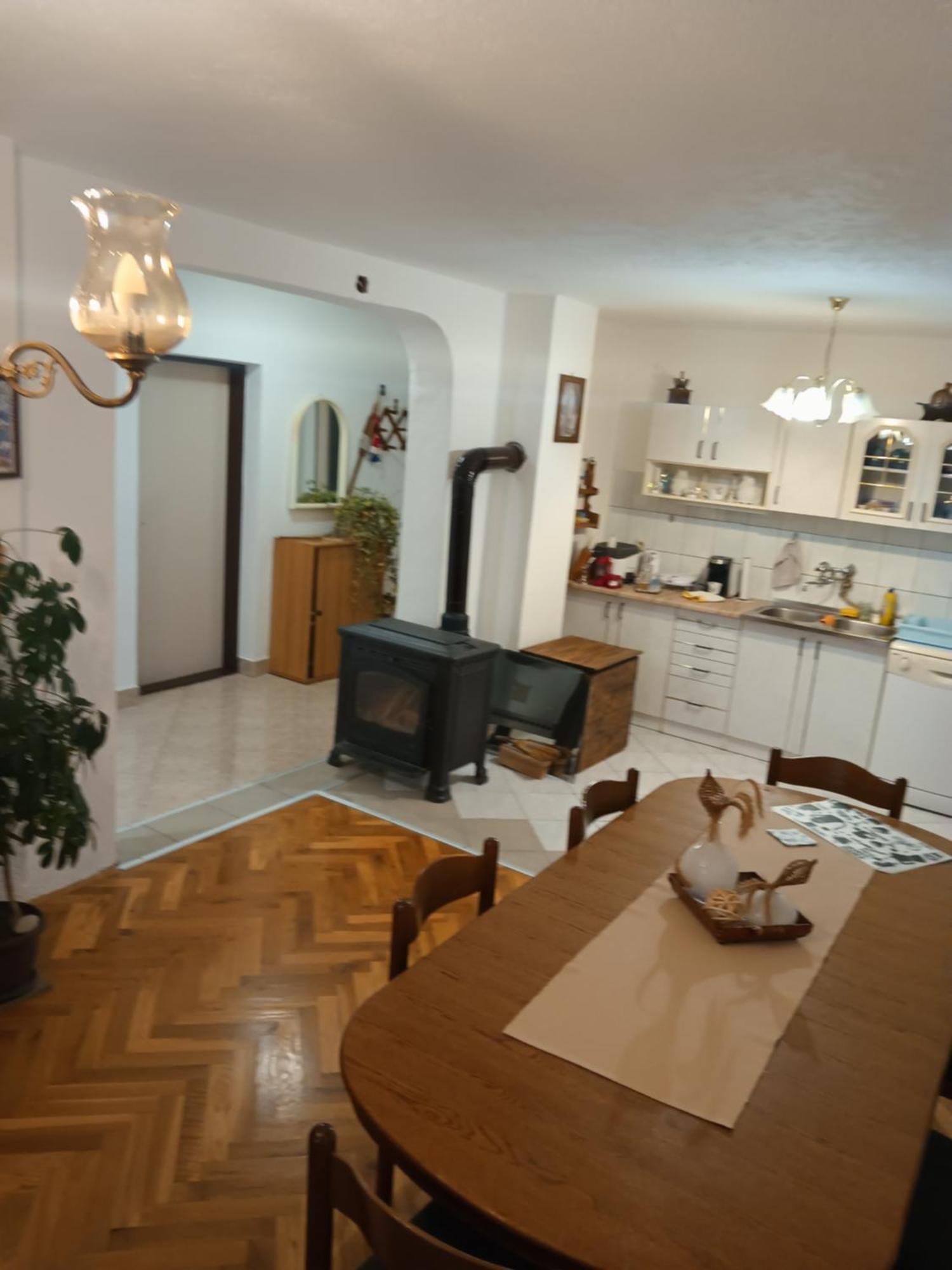 Apartman Pavelic Lovinac  Buitenkant foto