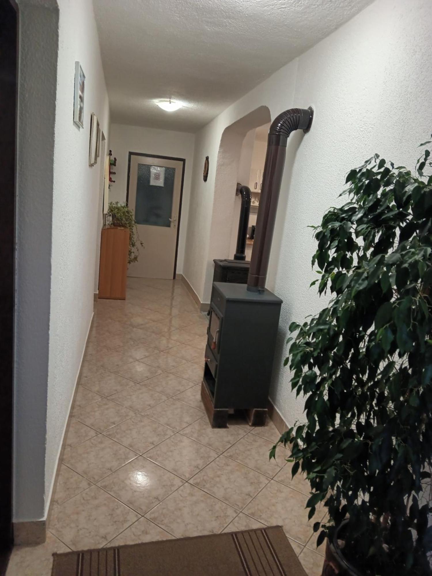 Apartman Pavelic Lovinac  Buitenkant foto