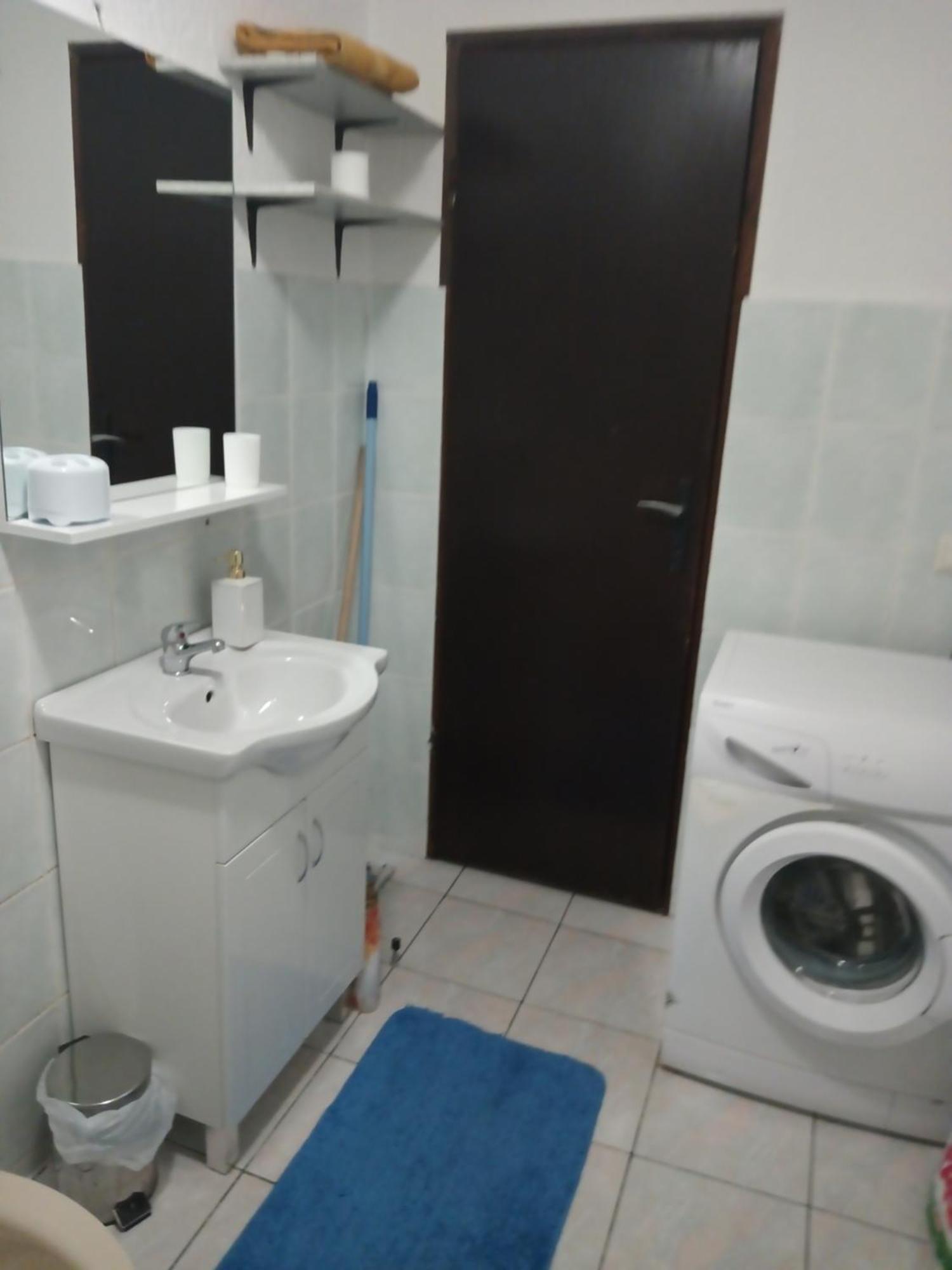 Apartman Pavelic Lovinac  Buitenkant foto